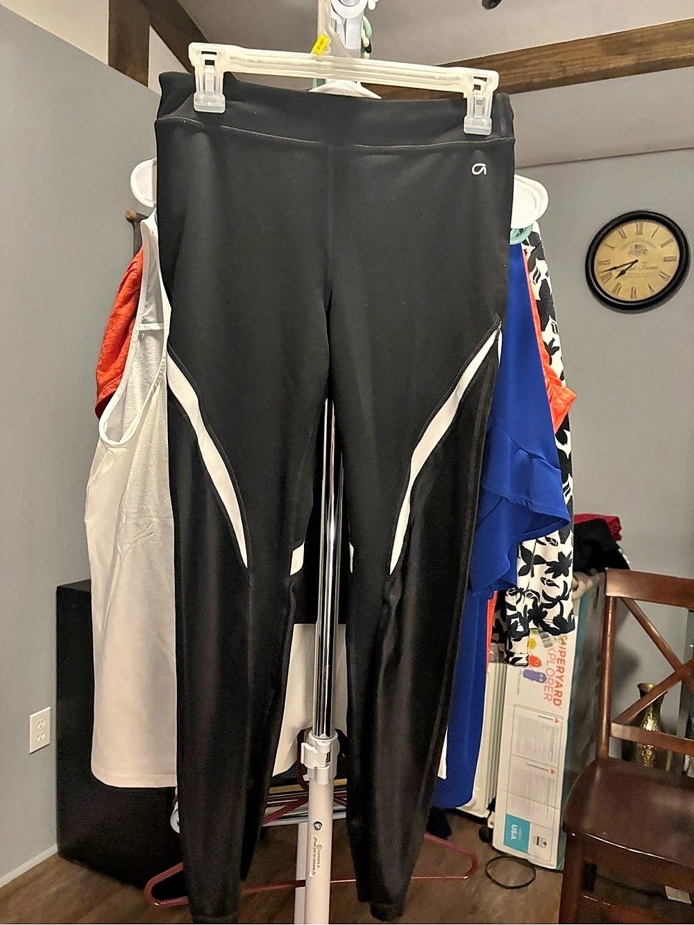 GapFit Blackout Technology Leggings Color Block Black & White Medium